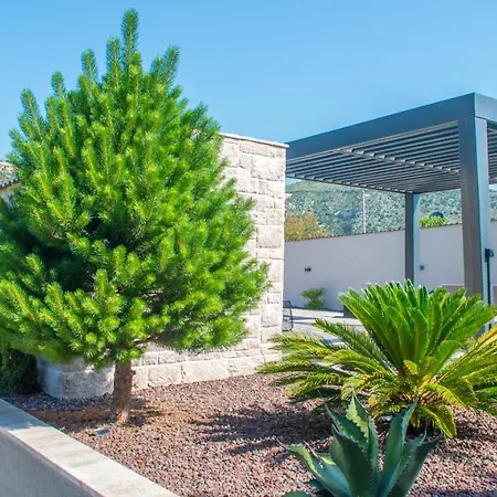 Villa Carpe Diem - With Private Pool