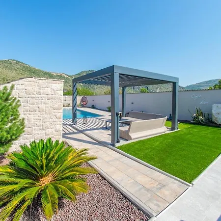 Carpe Diem - With Private Pool