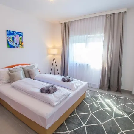 Carpe Diem - With Private Pool * Mostar