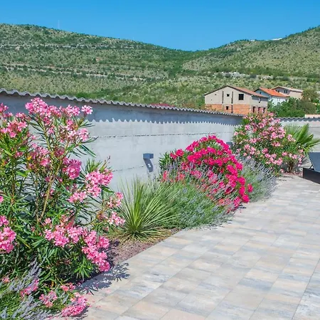 Villa Carpe Diem - With Private Pool *